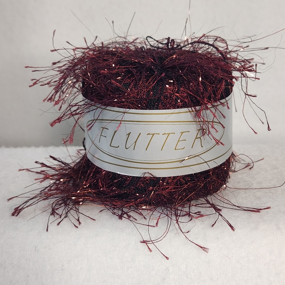 Flutter 100% Polyester Eyelash Metallic Novelty Yarn